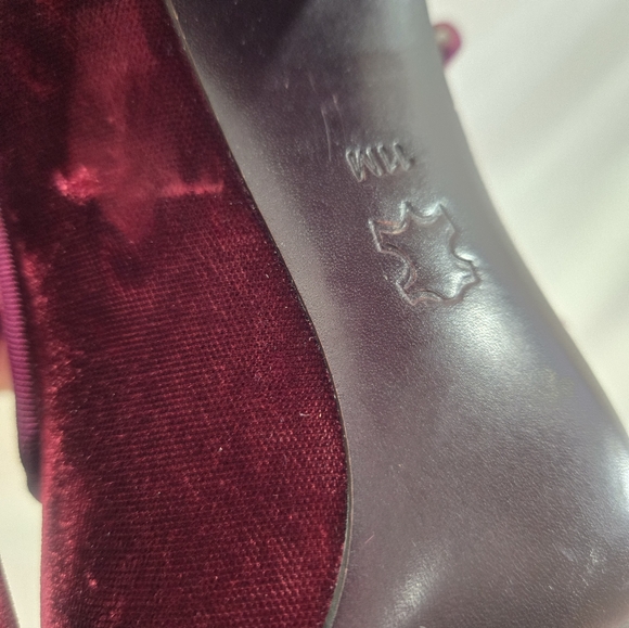 Tory Burch Carley Women's Size 11M Burgundy Velvet Booties Boots - Picture 9 of 9